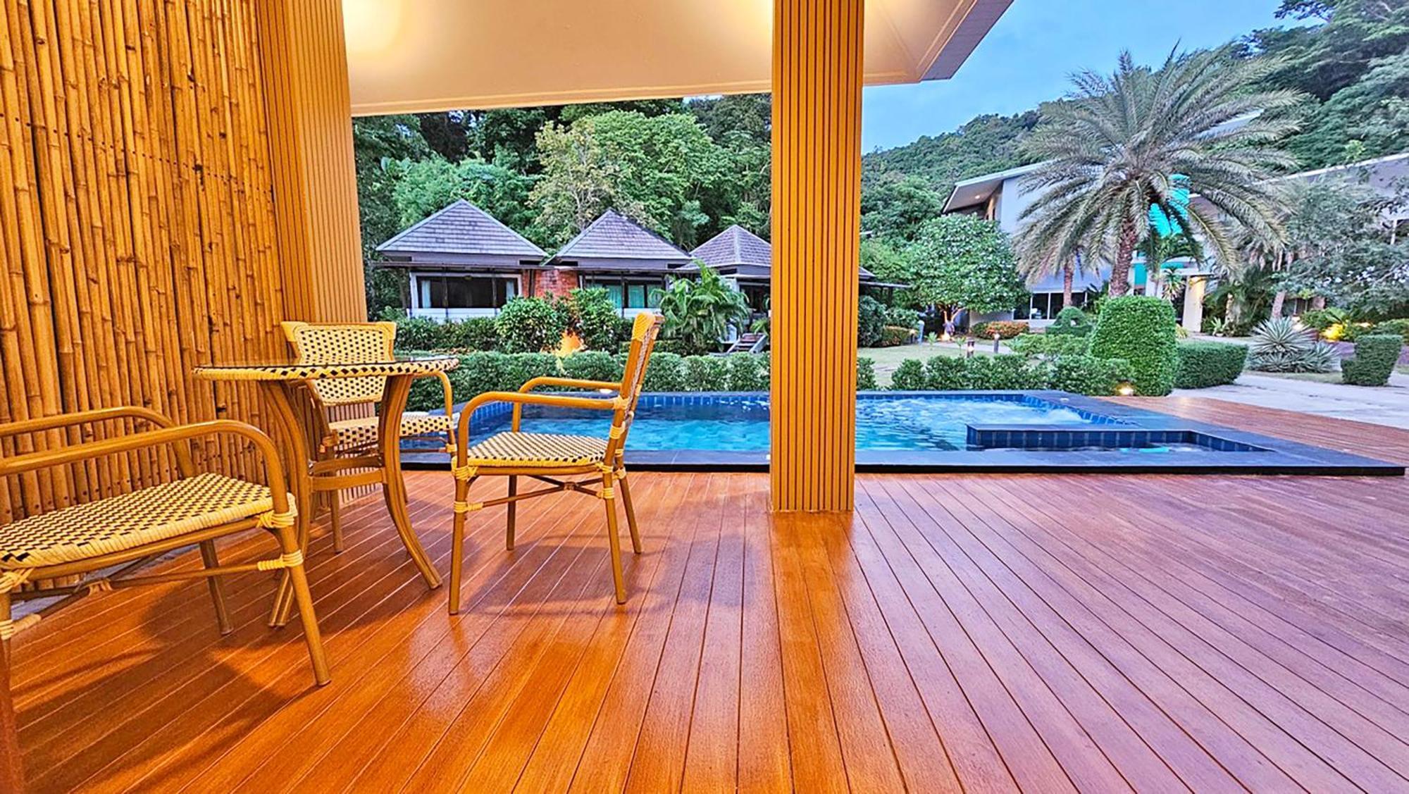 U Rip Resort Phi Phi Hotel Værelse billede